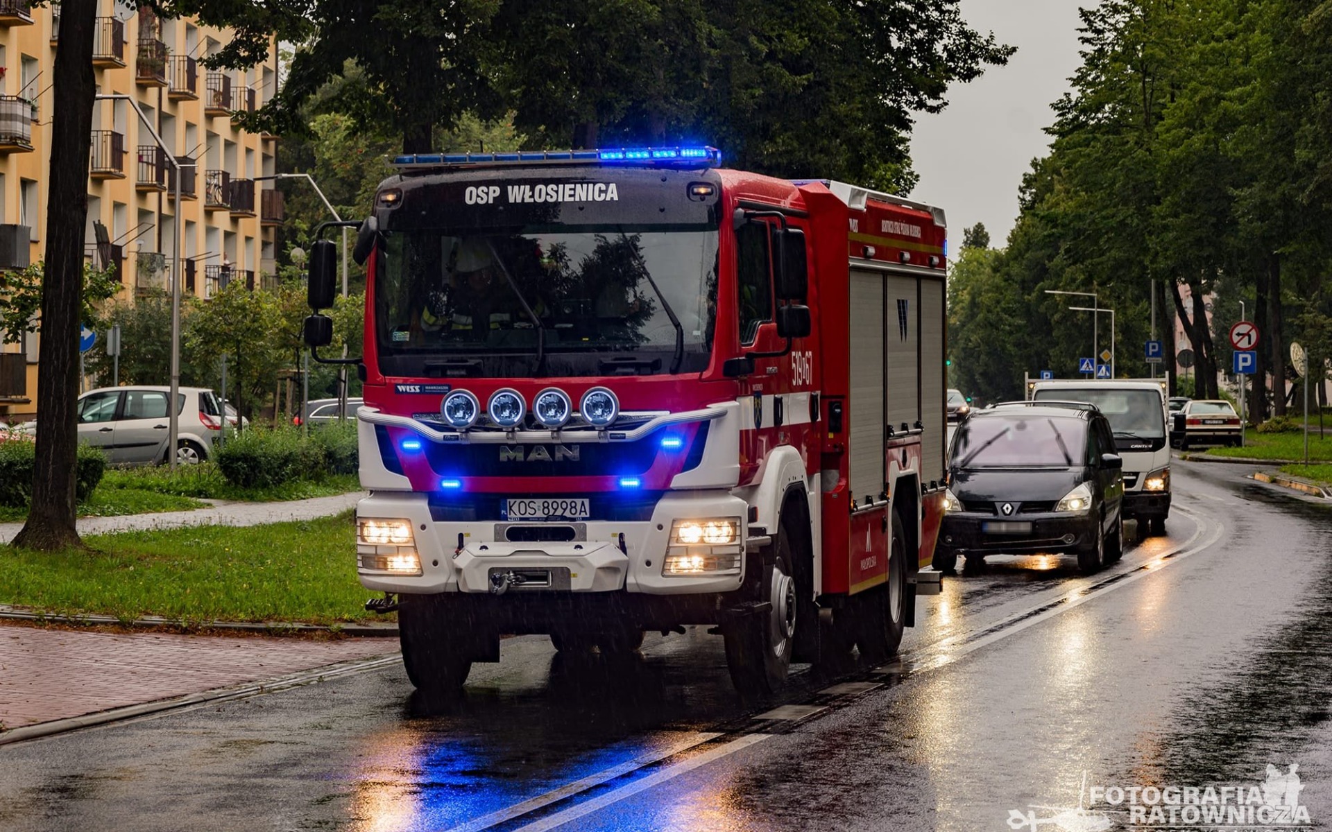 Strażacy neutralizowali plamę substancji ropopochodnej – ZDJĘCIA!