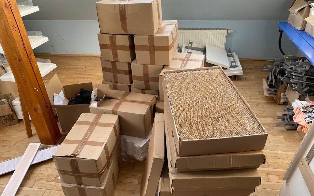 Oświęcimscy policjanci zlikwidowali nielegalną wytwórnię papierosów – FILM, ZDJĘCIA!