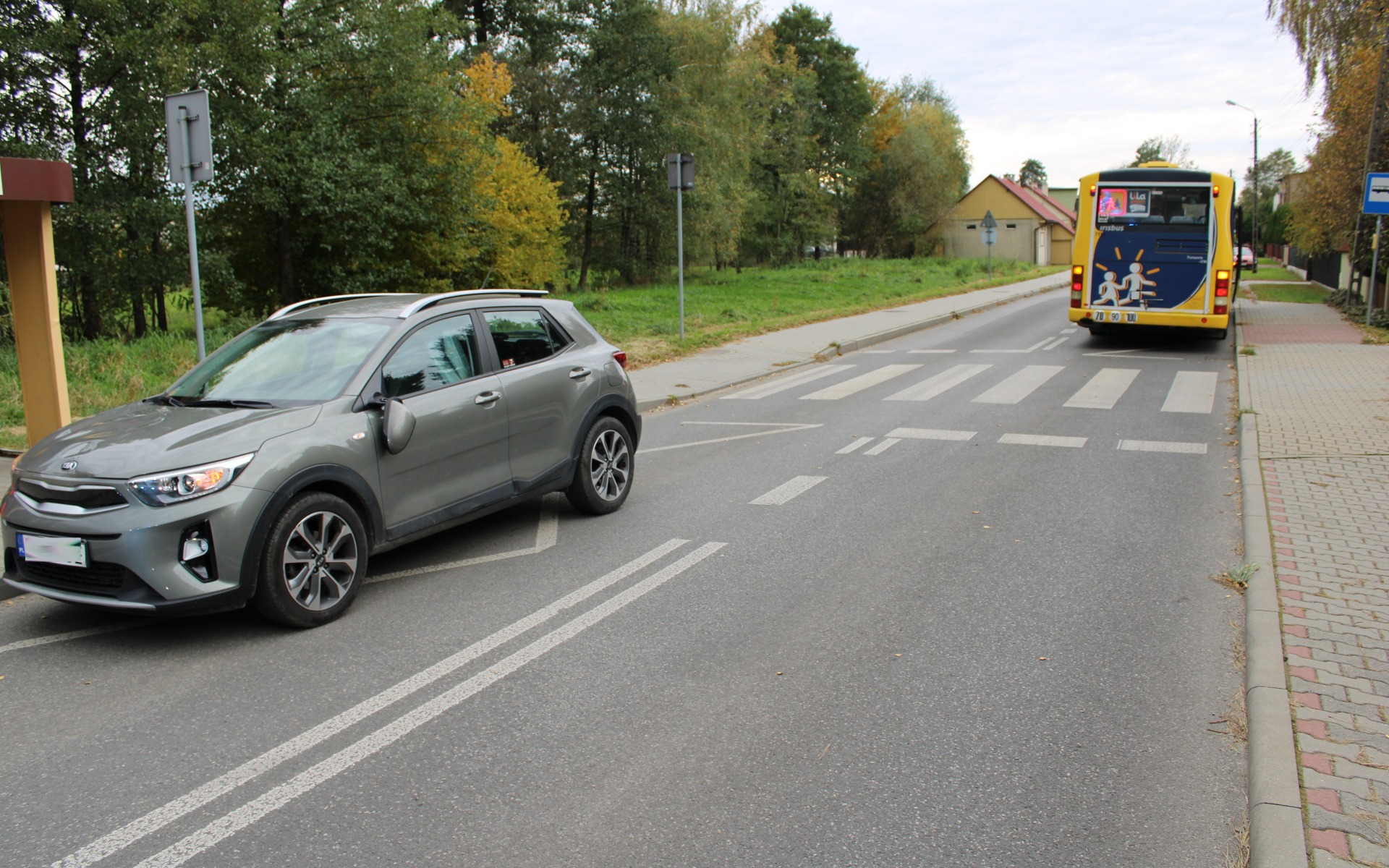 Potrącenie trójki małoletnich pieszych w Zaborzu