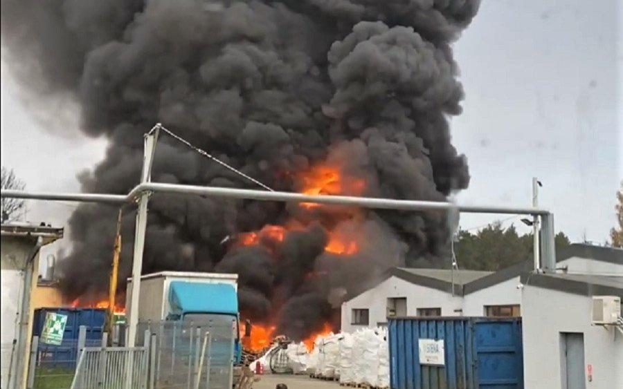 Podsumowanie dzisiejszej akcji gaśniczej w Chełmku – ZDJĘCIA, FILM!