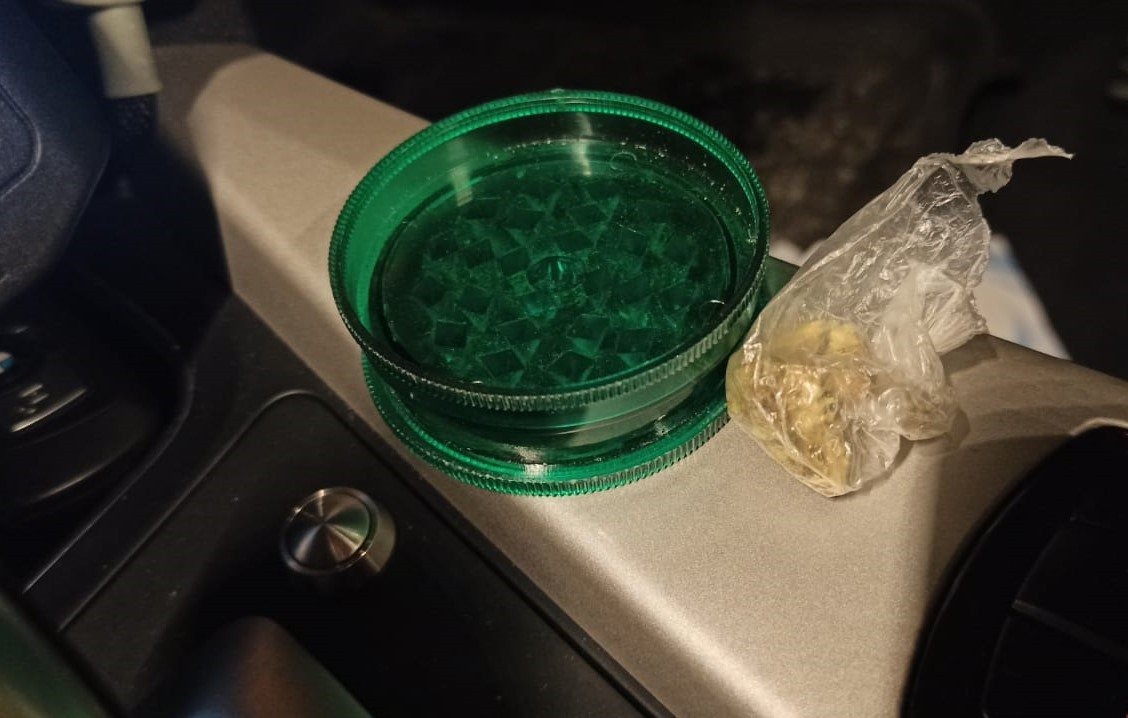 22-latek kierował po amfetaminie i posiadał marihuanę