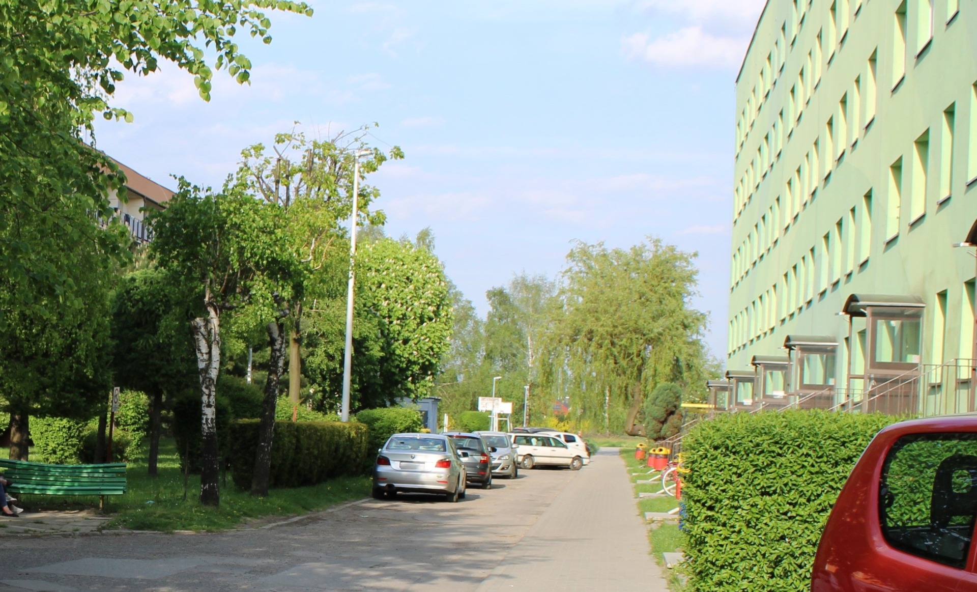 Kierująca potrąciła dwulatkę, która wyrwała się spod opieki ojca.