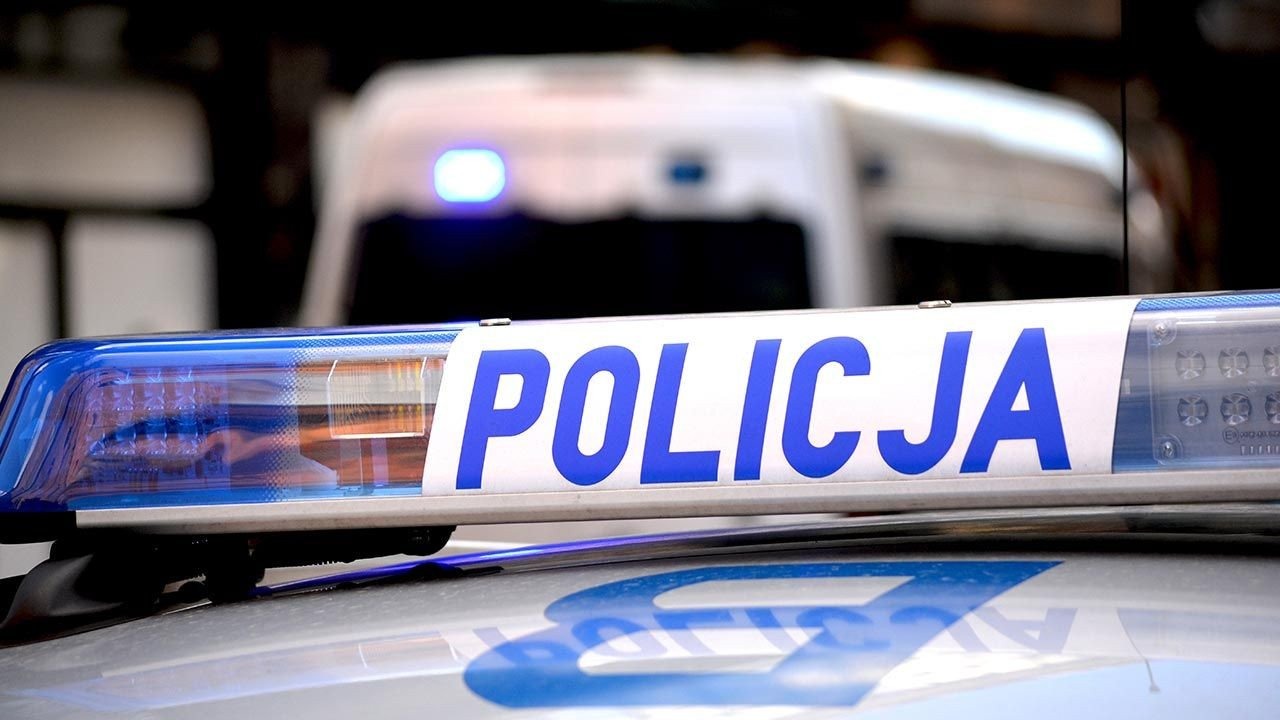 16-latek pod wpływem narkotyków kierował mercedesem i uciekał przed policją