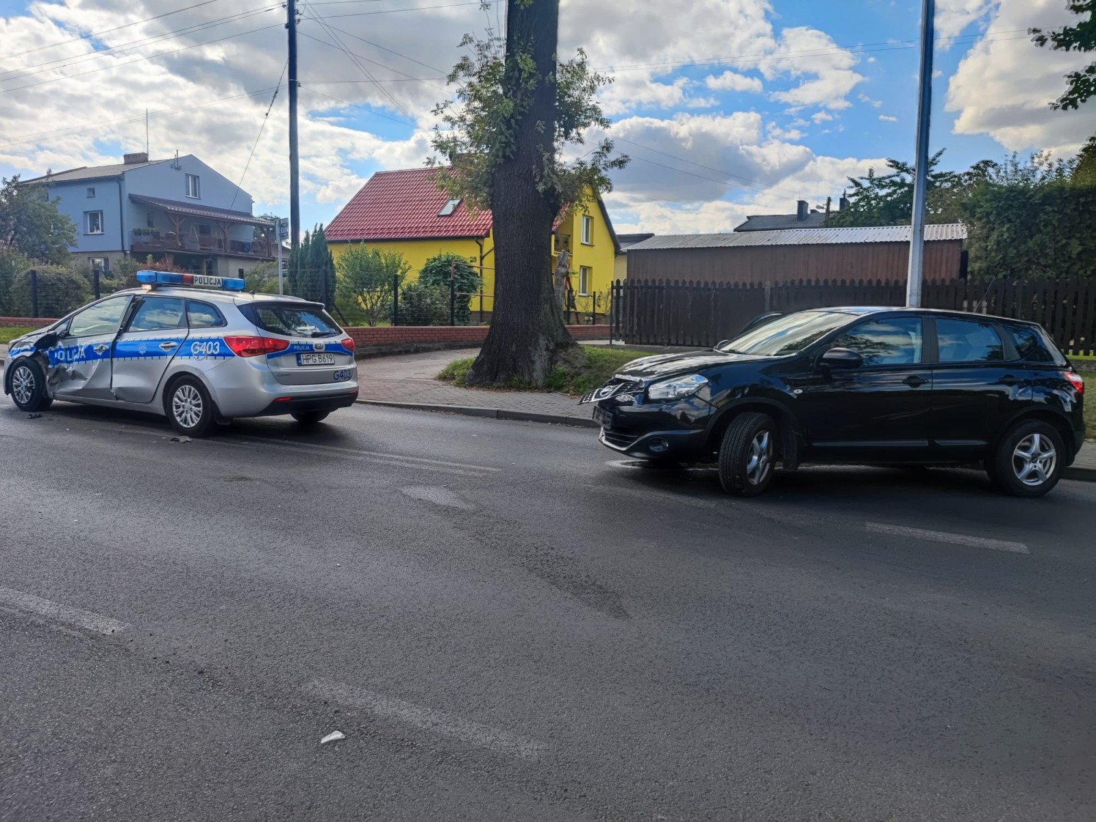 Szczegółowe informacje odnośnie piątkowego zdarzenia z udziałem radiowozu Policji