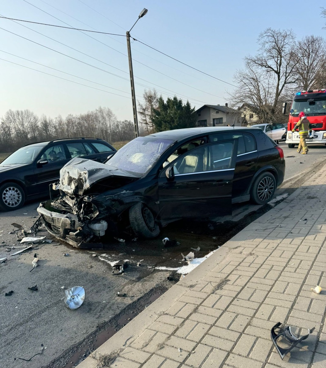 Karambol na DW948 w Grojcu – FOTO!