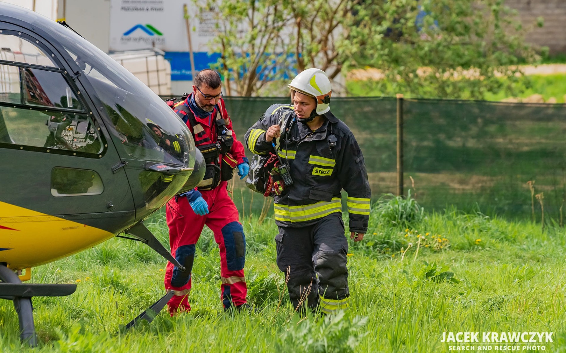 Senior zatruł się tlenkiem węgla podczas kąpieli. W akcji śmigłowiec LPR – FOTO!