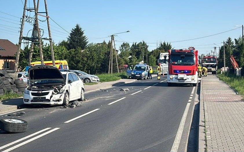 Wypadek w Babicach. Poważne utrudnienia na DK44 – ZDJĘCIA!