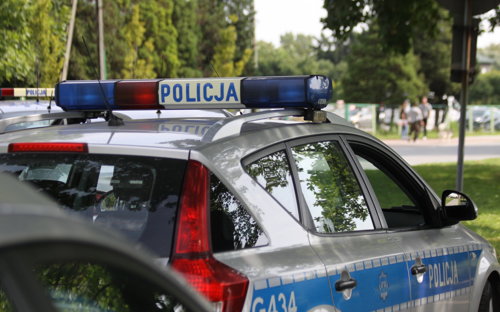 Kierowca podejrzany o jazdę pod wpływem narkotyków, a pasażer o ich posiadanie