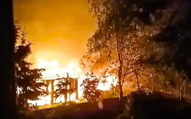 Nocny pożar budynku gospodarczego w gminie Zator – FILM, FOTO!