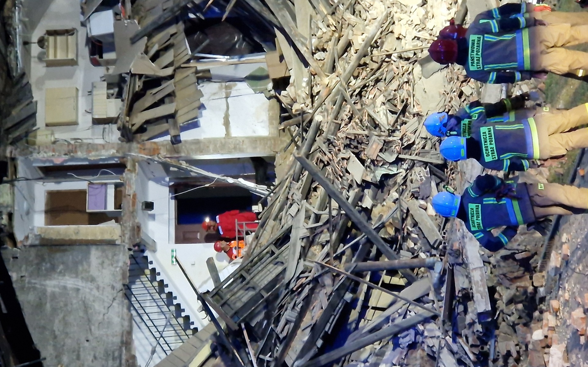 W Oświęcimiu zawaliła się kamienica. Trwa akcja ratownicza ZDJĘCIA, FILM!