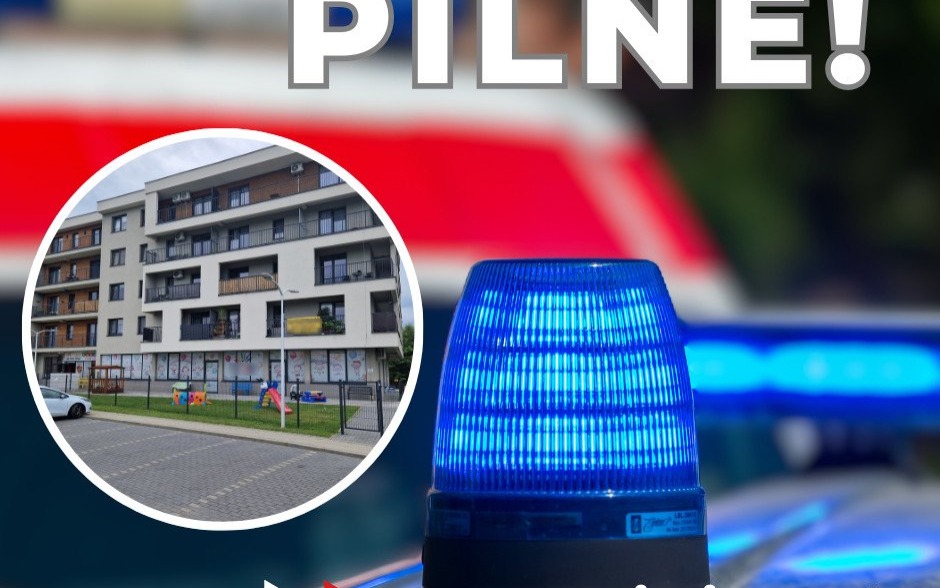 Naga kobieta przy przedszkolu w Zatorze! Kobieta twierdziła że w aucie jest zamknięte jej dziecko