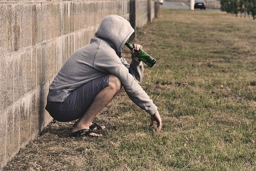 Nastolatek przyszedł do szkoły mając w organizmie ponad 2 promile alkoholu