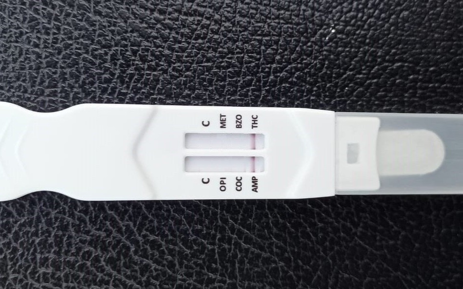 Ojciec dwójki dzieci podejrzany o posiadanie narkotyków i kierowanie pod ich wpływem