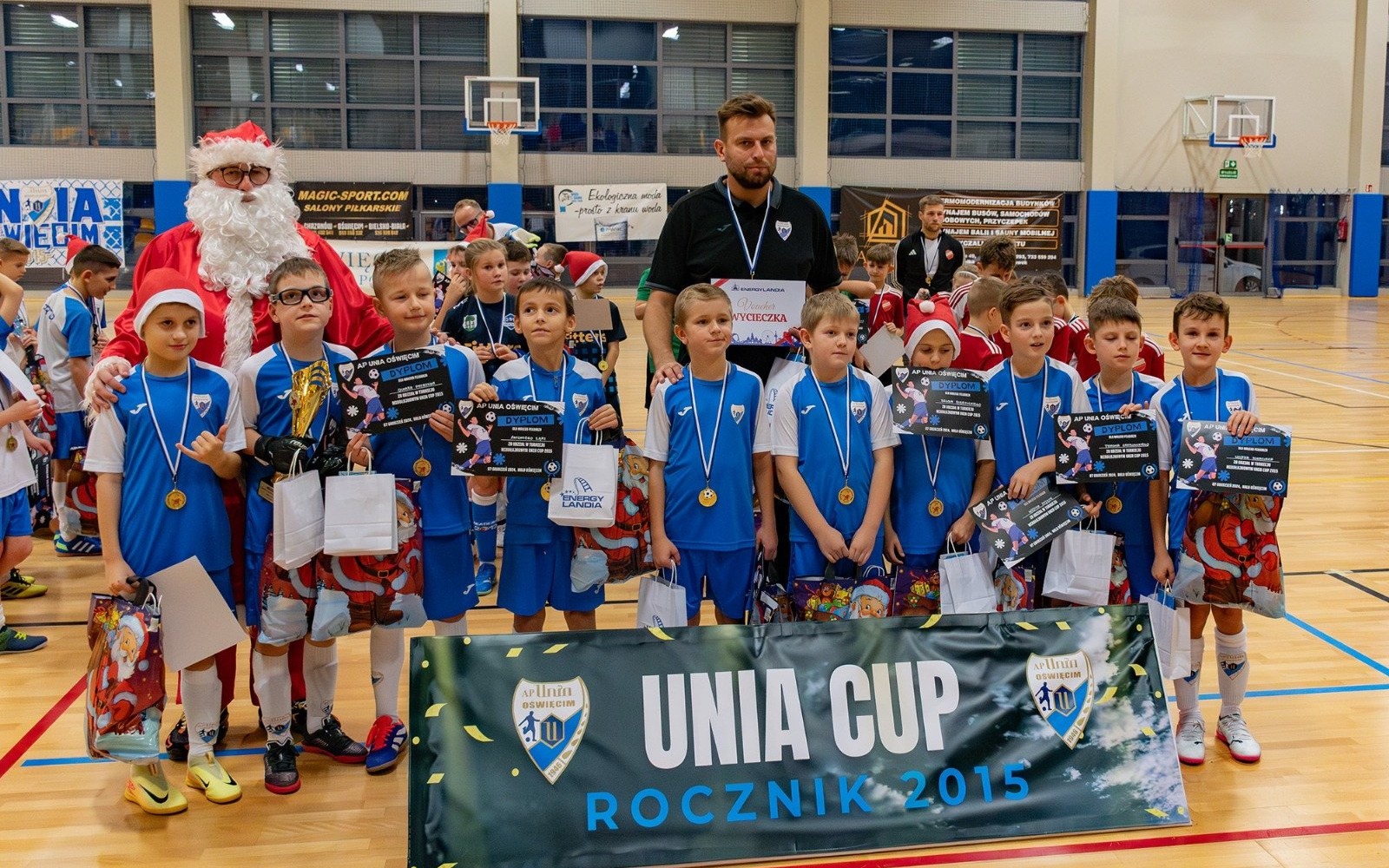 Mikołajkowy Turniej UNIA CUP 2024: Święto Piłki Nożnej w Oświęcimiu