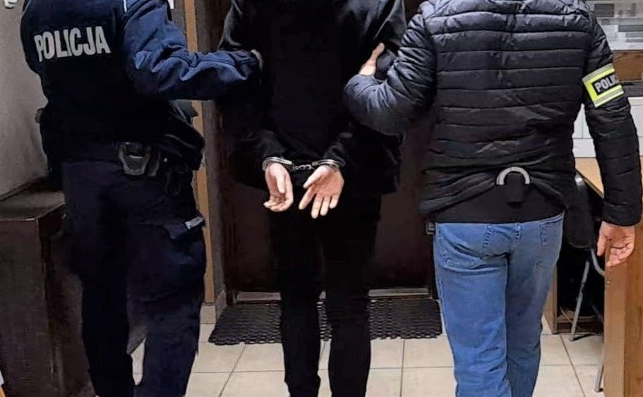 Poszukiwany obcokrajowiec wpadł na wykroczeniu drogowym 