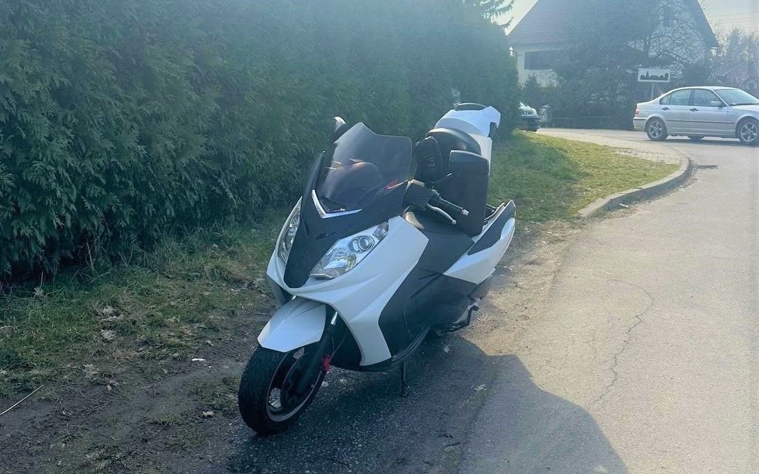 Zderzenie samochodu osobowego z małoletnim motocyklistą