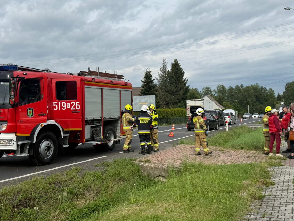 Zderzenie trzech samochodów na DK52 w Bulowicach