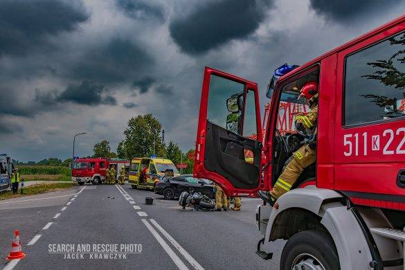Poważny wypadek na DK44 w Zatorze [FILM, ZDJĘCIA]