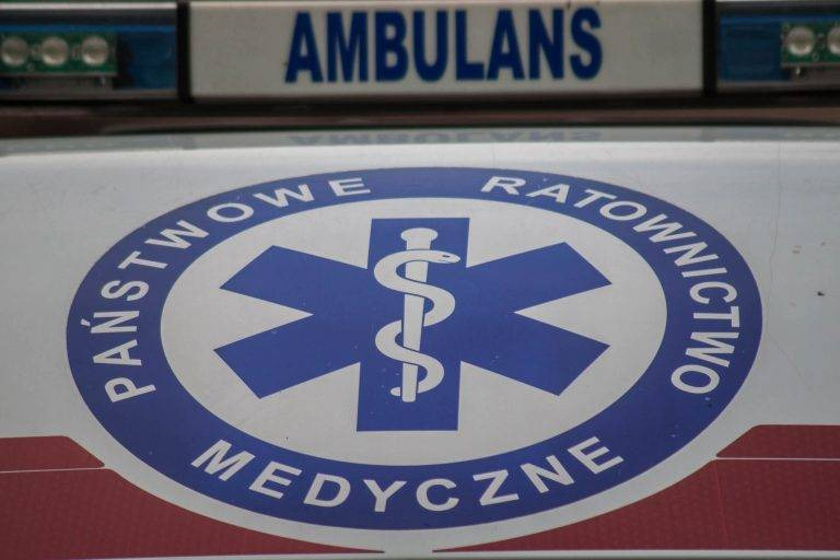 Nietrzeźwy pacjent znieważył i naruszył nietykalność cielesną ratowników medycznych