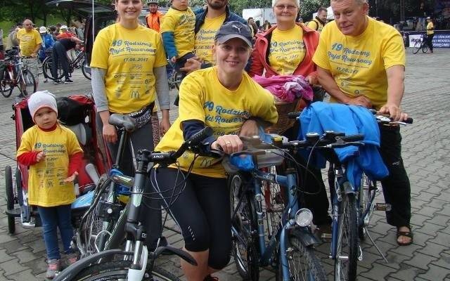 Ponad 1000 osób stanęło na starcie Rodzinnego Rajdu Rowerowego w Oświęcimiu [Wideo]