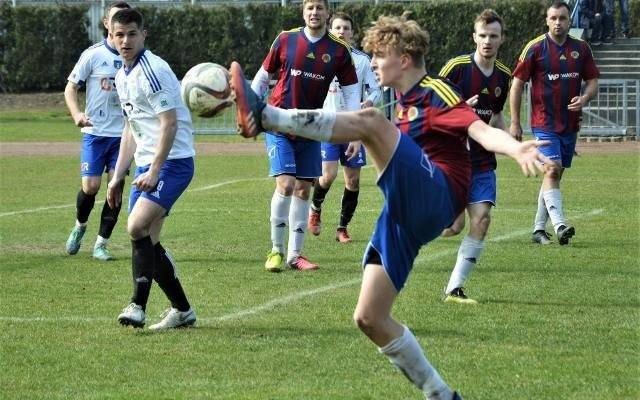 4. liga. Unia Oświęcim przegrała z Orłem Ryczów. Zdecydował błąd bramkarza [ZDJĘCIA]