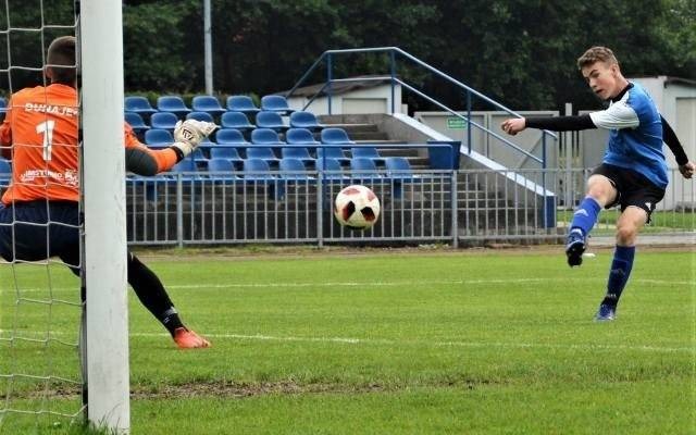 2. liga juniorów młodszych w Małopolsce. Dla Unii Oświęcim własne boisko nie było atutem. Wygrał Dunajec Nowy Sącz