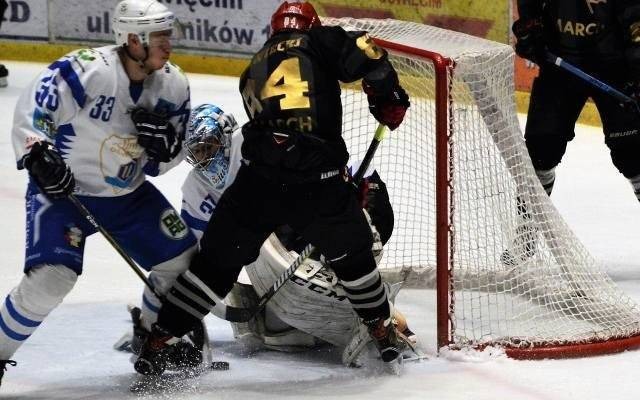 Hokej. Re-Plast Unia Oświęcim w derbach Małopolski podejmie Comarch Cracovię