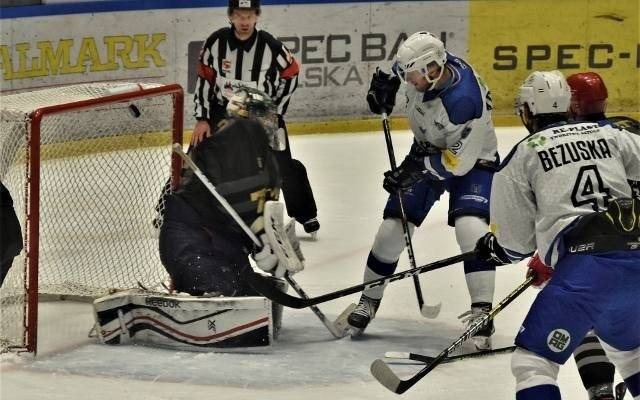 Hokej. Re-Plast Unia Oświęcim w derbach Małopolski rozbiła Comarch Cracovię