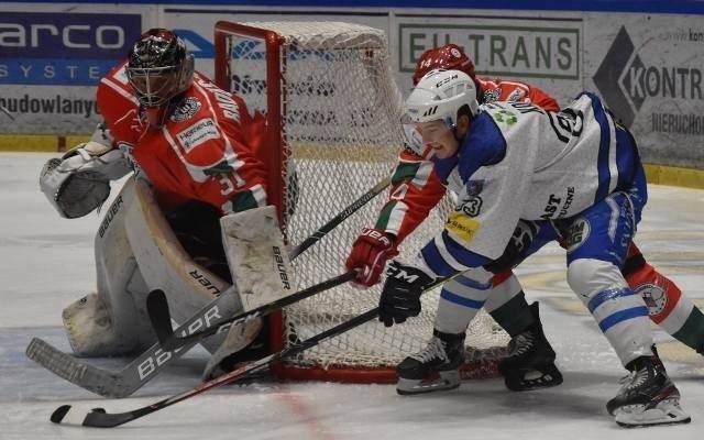 Hokej. Re-Plast Unia Oświęcim pokonała na wyjeździe Zagłębie Sosnowiec