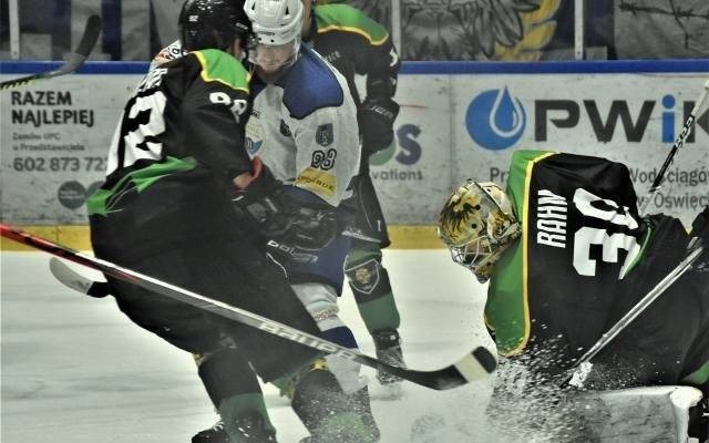Hokej. Re-Plast Unia przegrała trzeci mecz z rzędu, w Katowicach z GKS. Indolencja strzelecka trwa, a snajperzy są tylko na papierze