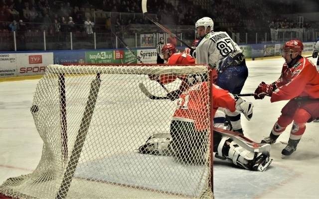Hokej. Re-Plast Unia Oświęcim przegrała z Zagłębiem Sosnowiec. „Miśki” nie pomogły...