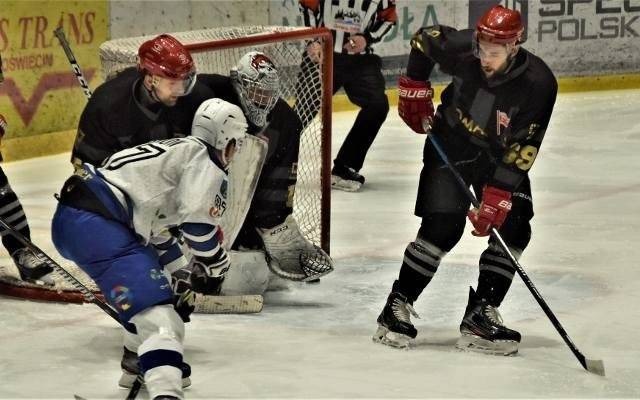 Hokej. W derbach Małopolski Re-Plast Unia Oświęcim po raz drugi wysoko pokonała Comarch Cracovię