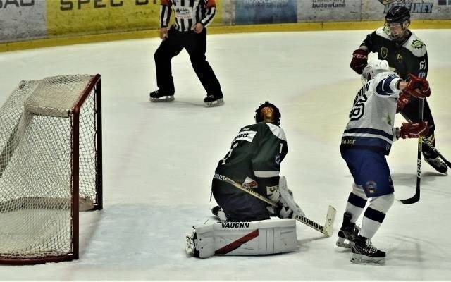 Hokej. Re-Plast Unia Oświęcim odprawiła Naprzód Janów, najsłabszy zespół ekstraklasy