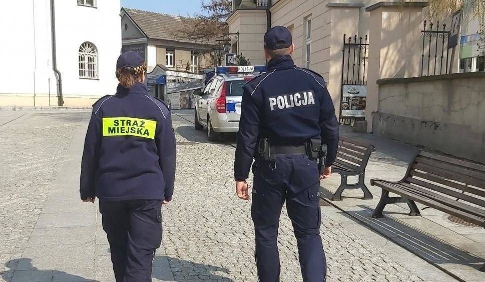 Groźna patologia w internecie. Mówią że koronawirusa nie ma