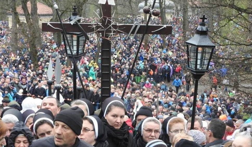 Wielki Tydzień w Kalwarii Zebrzydowskiej bez wiernych