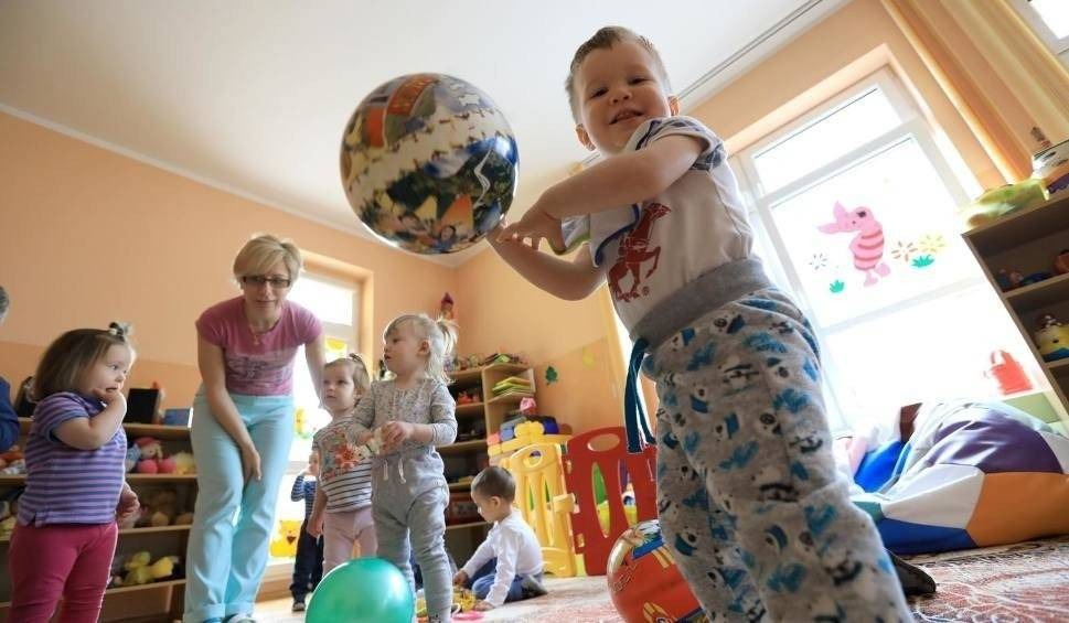 Zawieszenie zajęć w niepublicznych przedszkolach i żłobkach na czas pandemii koronawirusa. Płacić czesne czy nie?