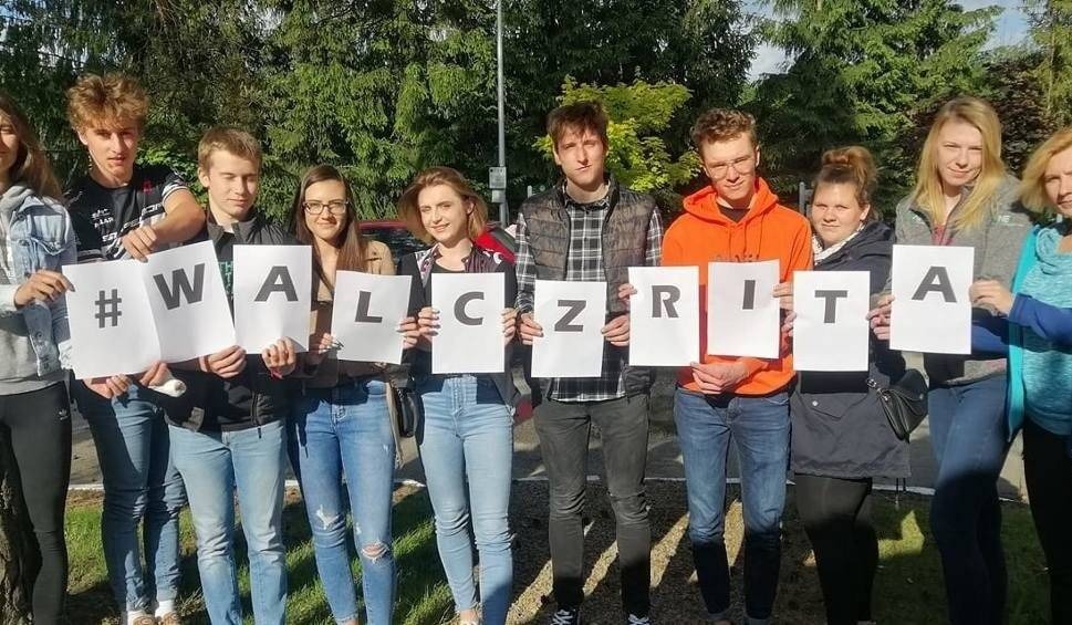 Lekarze nadal walczą o życie pochodzącej z Zatora kolarki