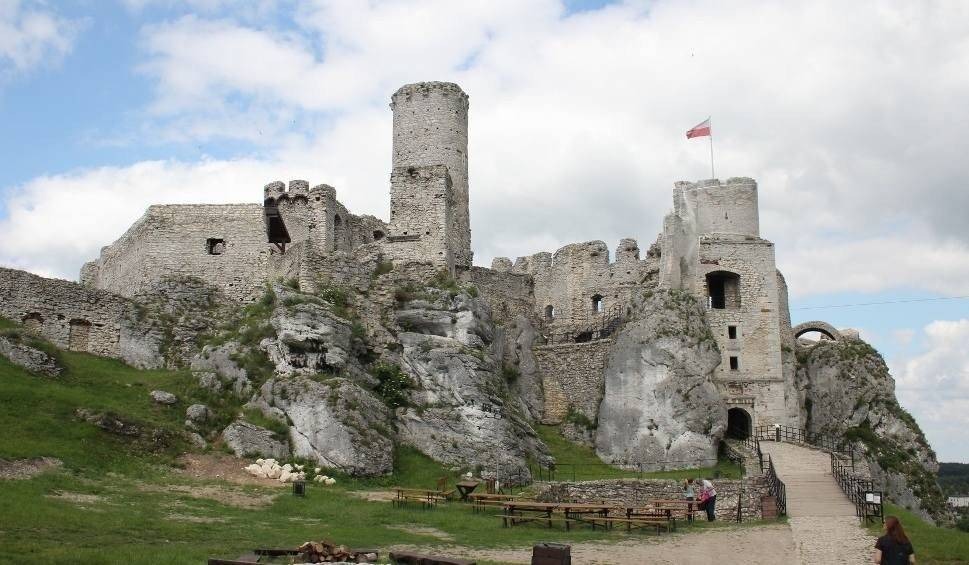 Wycieczka? Zamek Ogrodzieniec. Tam kręcili Wiedźmina