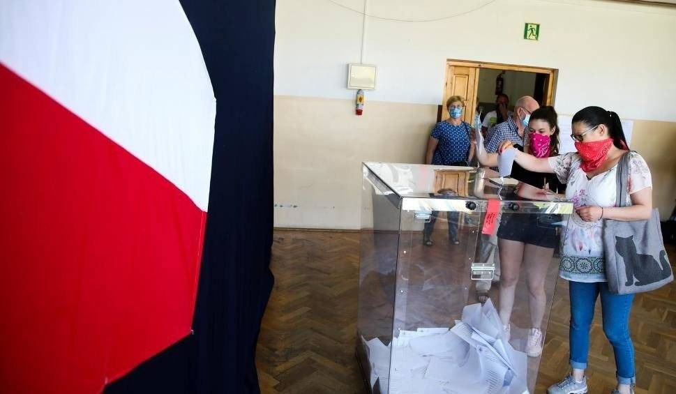 Ogromna frekwencja, Polacy idą na rekord? [DANE GODZ. 17]