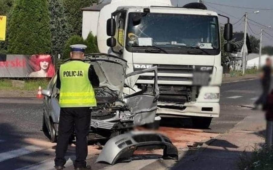 Cysterna zderzyła się z osobówką. Ciężko ranna kobieta