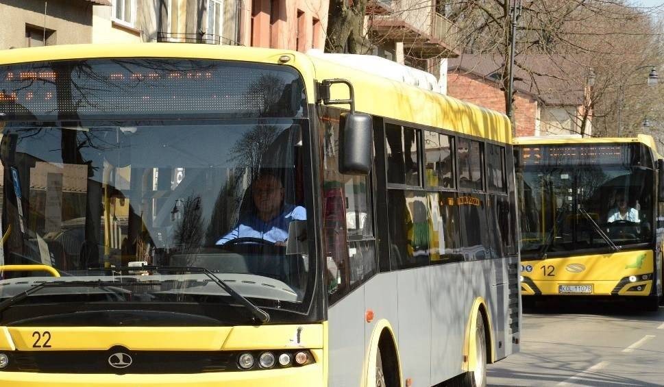 Olkuskie. Kierowcy autobusów muszą sprzedawać bilety pasażerom a nie chcą tego robić