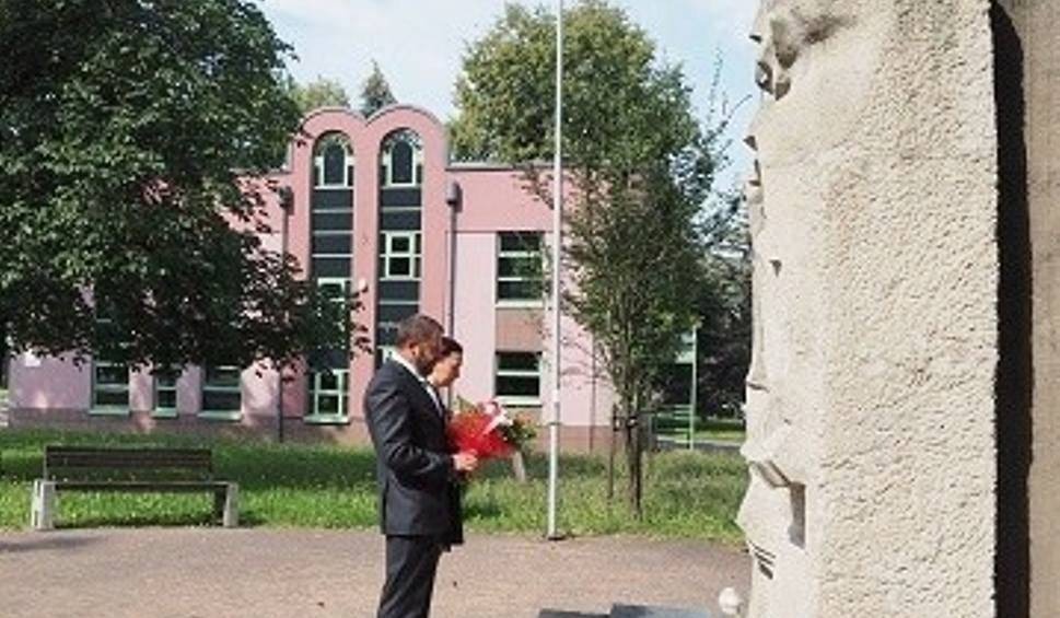 Uczcili pamięć ofiar podobozu Auschwitz Jawischowitz w 78. rocznicę jego utworzenia