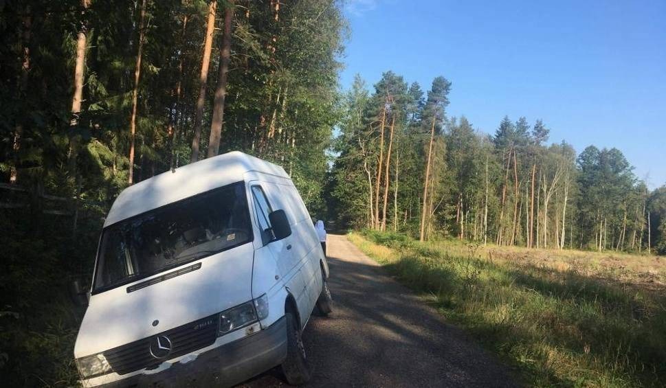 Pijany Ukrainiec zabrał koleżanki na nocną wycieczkę samochodem po Puszczy Dulowskiej