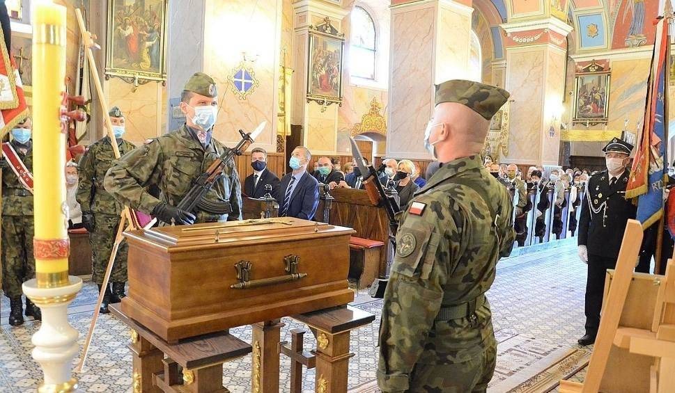 Mieczysław Kozłowski spoczął na cmentarzu w Rzykach
