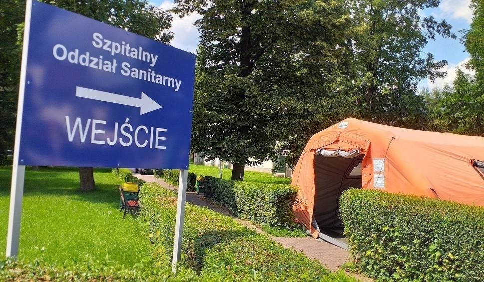 Koronawirus w Skawinkach. Zarażony proboszcz. Sanepid szuka uczestników mszy