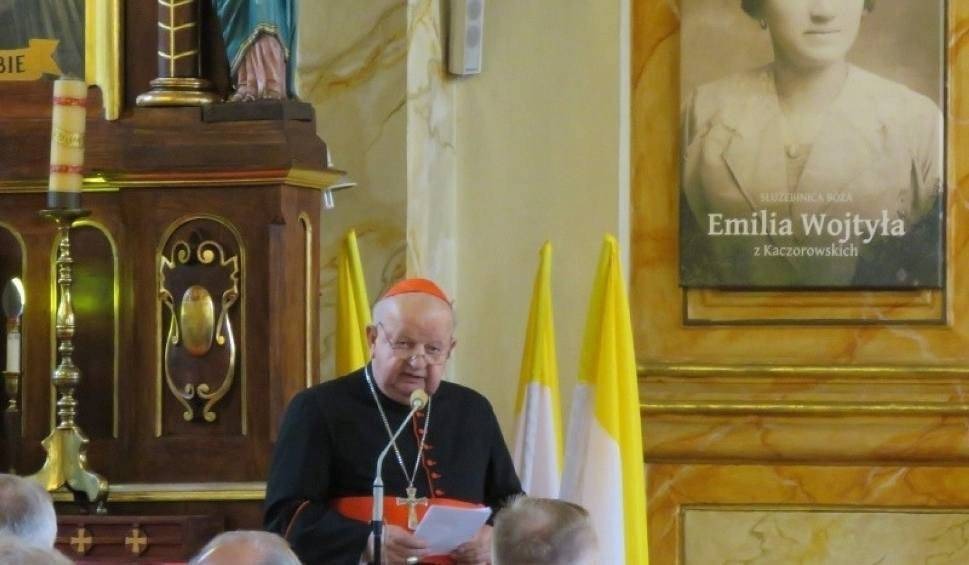 Kardynał Stanisław Dziwisz straci tytuł Honorowego Obywatela Libiąża?