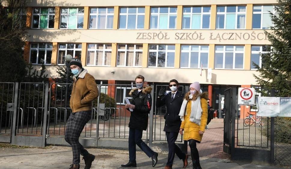 Egzaminy zawodowe 2021. "Zdecydowanie trudniej niż w poprzednich latach"