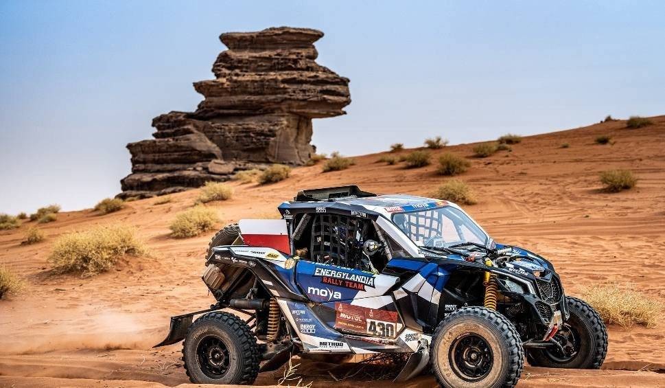 Rajd Dakar. Michał Goczał i Szymon Gospodarczyk na podium 10. etapu