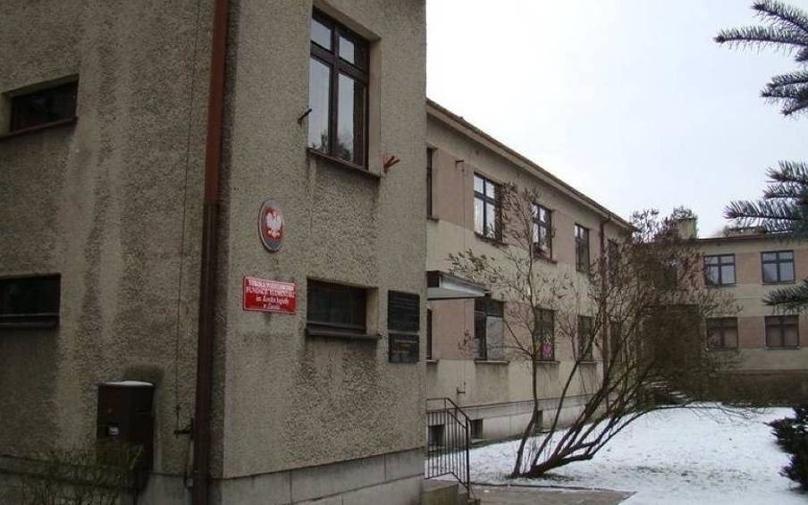 Rada Miejska w Brzeszczach przeciw planom burmistrza w sprawie szkoły w Zasolu