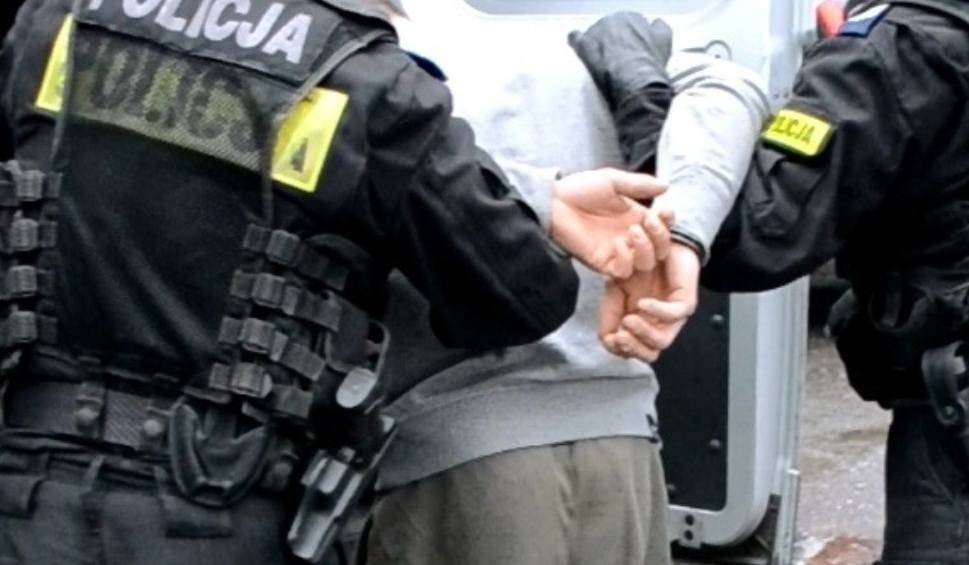 Strzały w Oświęcimiu. Agresywny 60-latek trafił na obserwację do szpitala